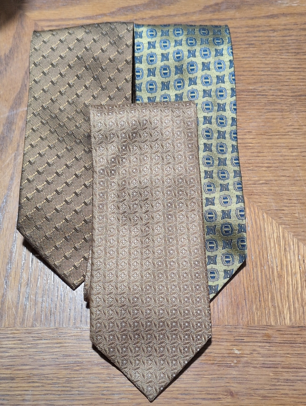 Daniel De Fasson Studio Men's Set of 3 Gold Tone 100% Silk Handmade Ties